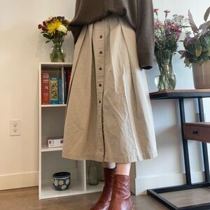 Elegant Beige Button-Down Skirt